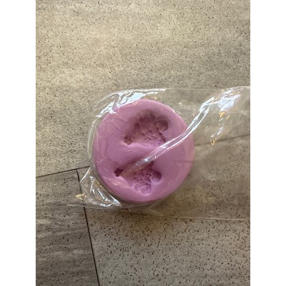 Silicone Push Molds Resin Clay Soap Candle Chocolate Lot Of 7 - Picture 7 of 7